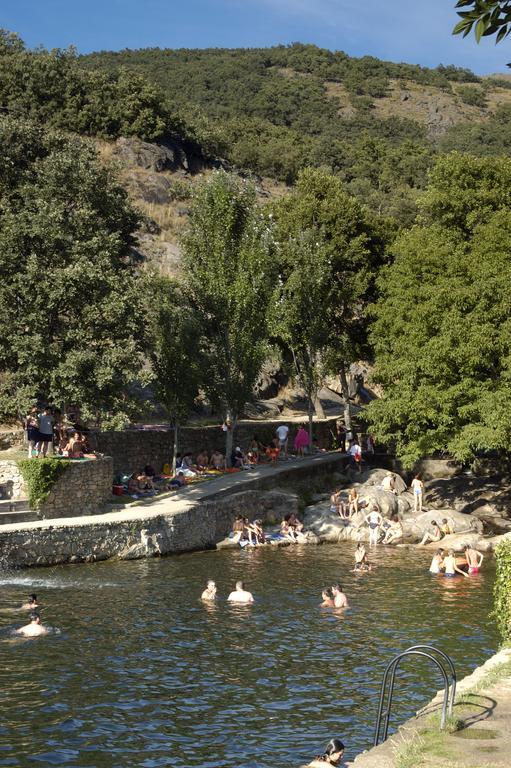 Apartamento Rural Arbequina, PISCINA CLIMATIZADA TERMAL Balneario el Salugral a 12 KILÓMETROS, 5 euros por persona Casas del Monte Quarto foto