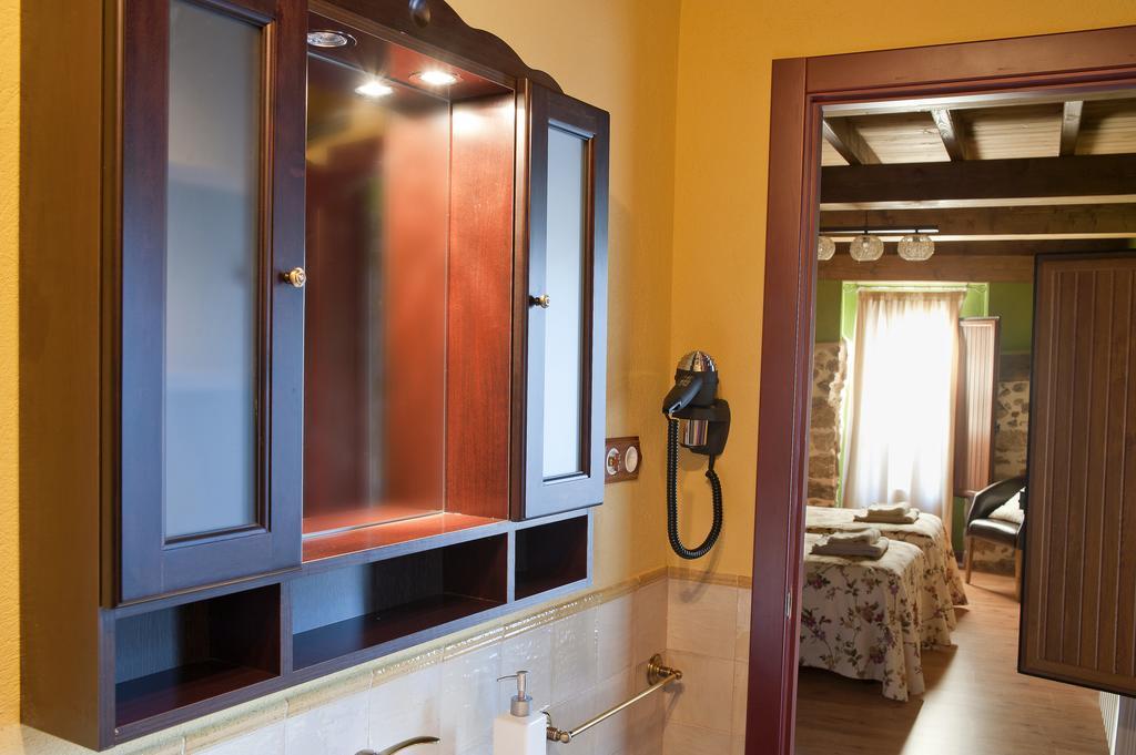 Apartamento Rural Arbequina, PISCINA CLIMATIZADA TERMAL Balneario el Salugral a 12 KILÓMETROS, 5 euros por persona Casas del Monte Quarto foto