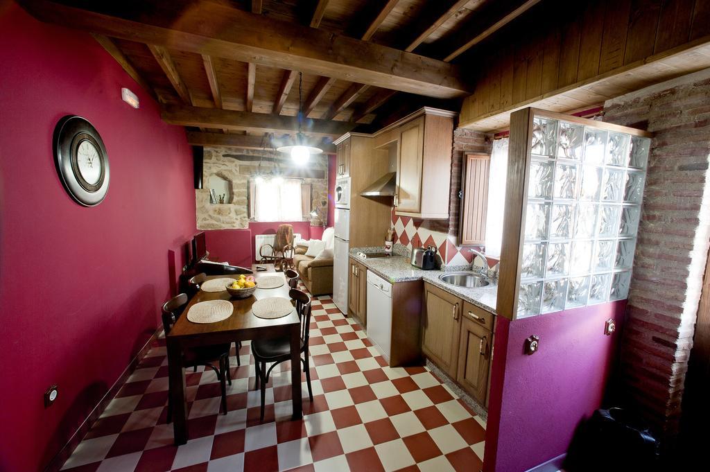 Apartamento Rural Arbequina, PISCINA CLIMATIZADA TERMAL Balneario el Salugral a 12 KILÓMETROS, 5 euros por persona Casas del Monte Quarto foto